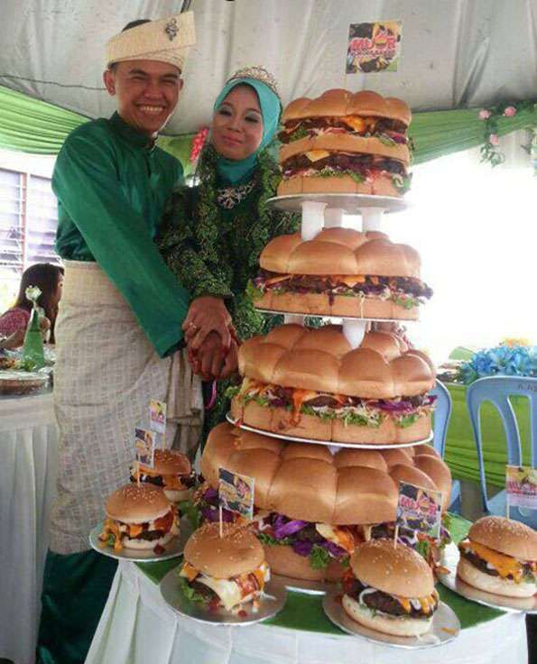 cheeseburger wedding cake